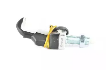 Выключатель фонаря сигнала торможения BSG купить